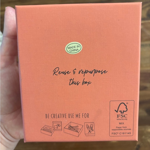 House of Harlow 1960 Gold Infinity Earrings - Picture 3 of 3